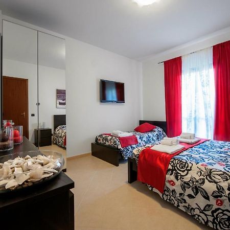 B&B ラ カゼッタ ラディスポリ 部屋 写真